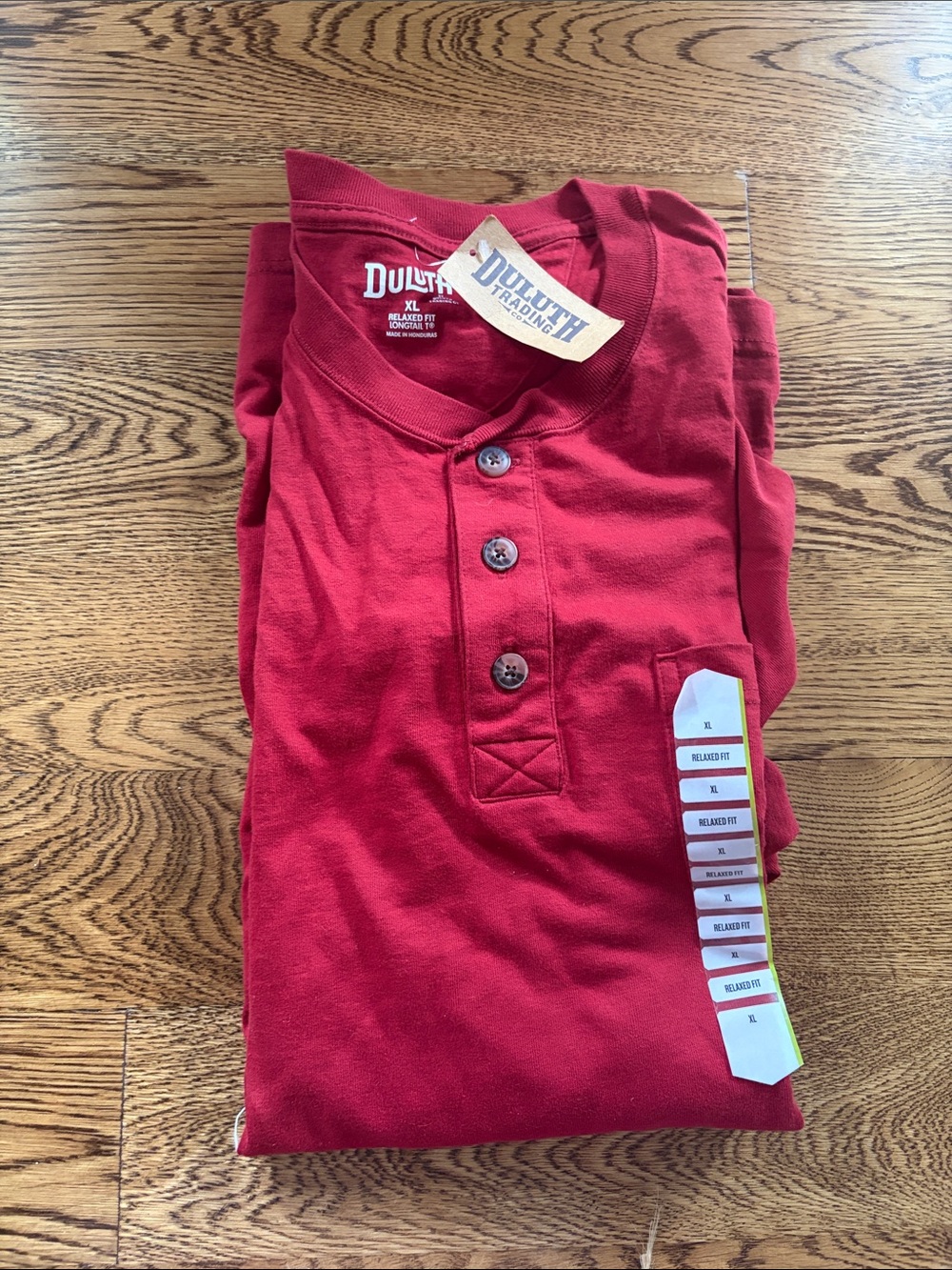 NEW Duluth Trading Co. Longtail T Short Sleeve Henley with Pocket Men's XL Red